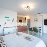 Διαμέρισμα Grand Front De - Climatiser Avec Place De Parking Λα Γκραντ-Μοτ