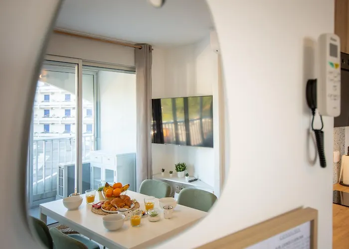 Grand Front De - Climatiser Avec Place De Parking לה גרנד מוט