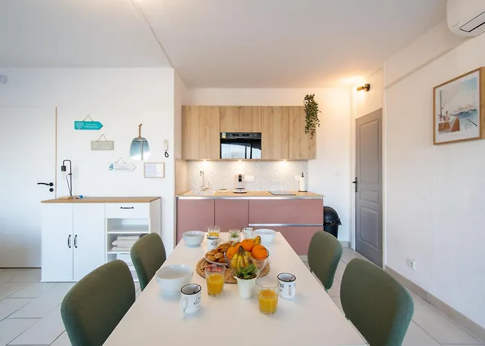 Grand Front De - Climatiser Avec Place De Parking דירה